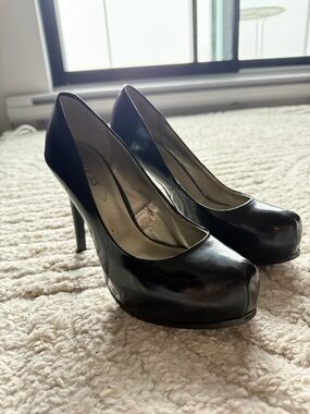 Guess Black Pump High Heels